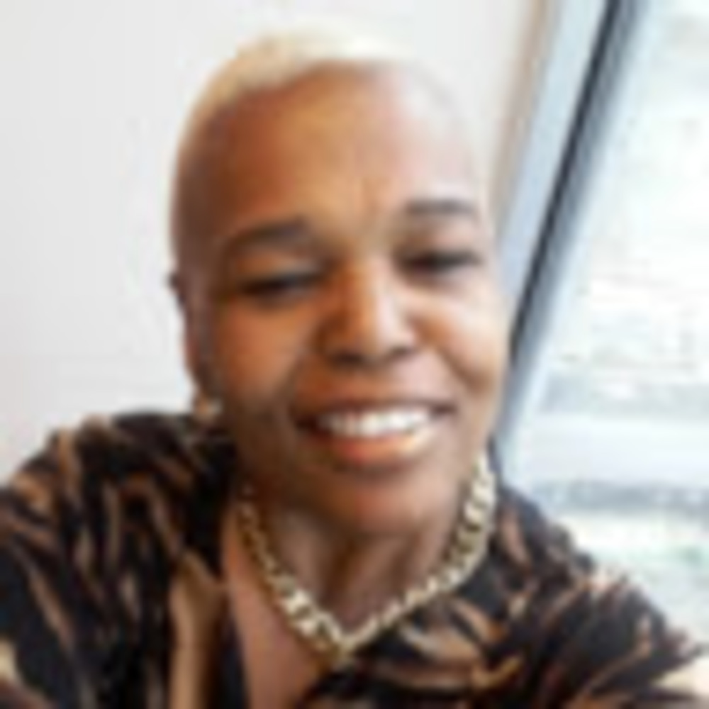 Meet your Posher, Brenda